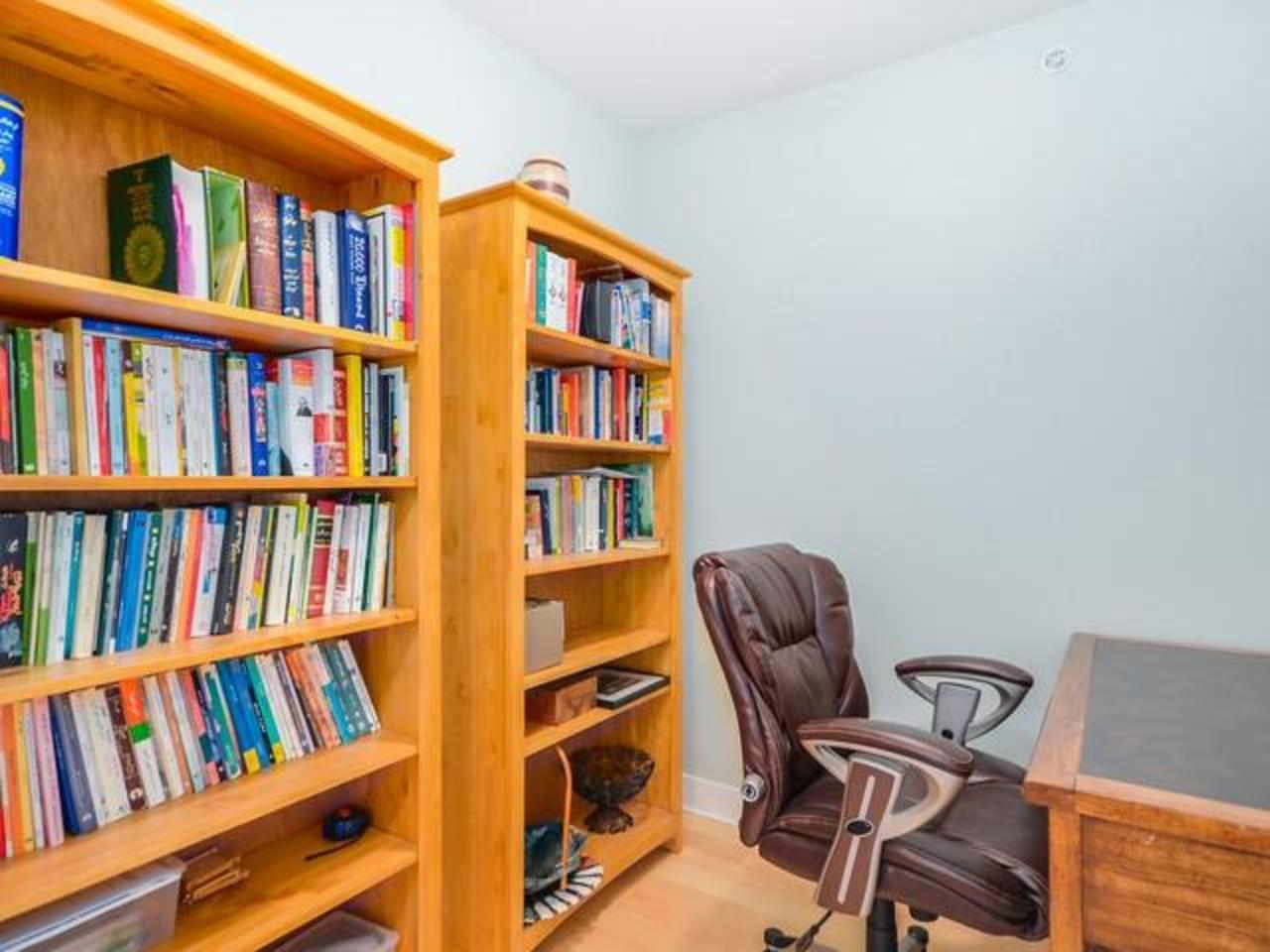 Office at 704 - 121 16th Street, Central Lonsdale, North Vancouver Office at 704 - 121 16th Street, Central Lonsdale, North Vancouver