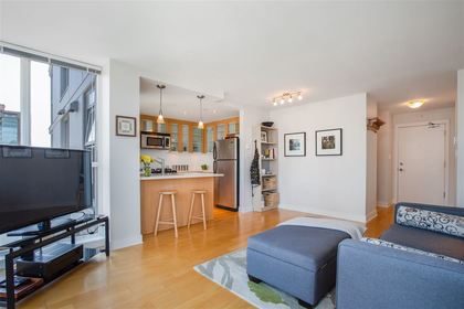 121-w-16th-street-central-lonsdale-north-vancouver-05