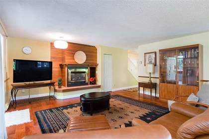 928-berkley-road-blueridge-nv-north-vancouver-05