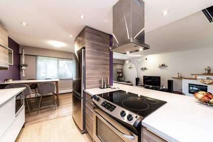 912-premier-street-lynnmour-north-vancouver-03