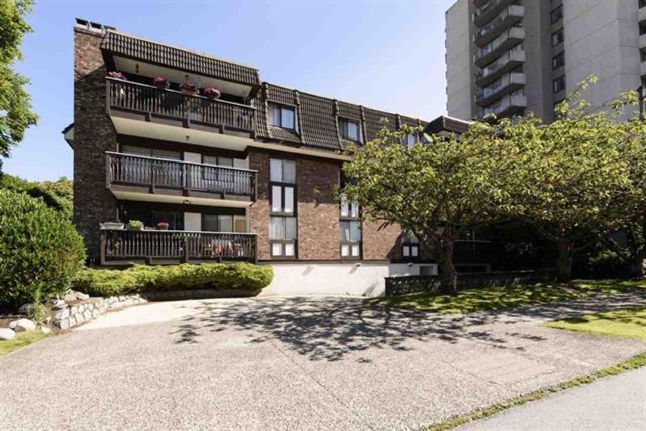 14 at 301 - 1610 Chesterfield Street, Central Lonsdale, North Vancouver 14 at 301 - 1610 Chesterfield Street, Central Lonsdale, North Vancouver