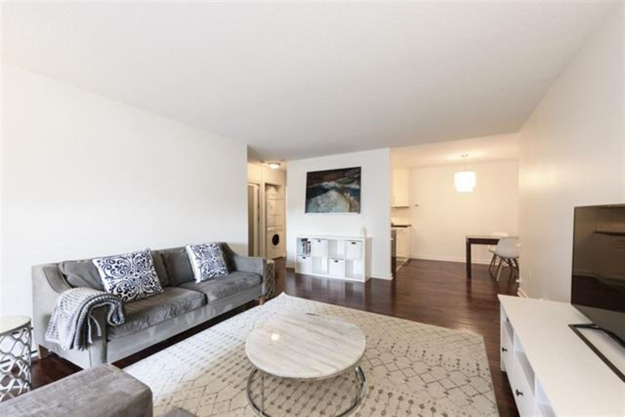 3 at 301 - 1610 Chesterfield Street, Central Lonsdale, North Vancouver 3 at 301 - 1610 Chesterfield Street, Central Lonsdale, North Vancouver