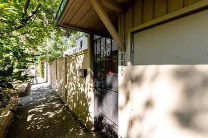 880-westview-crescent-upper-lonsdale-north-vancouver-01