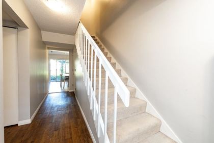 880-westview-crescent-upper-lonsdale-north-vancouver-02