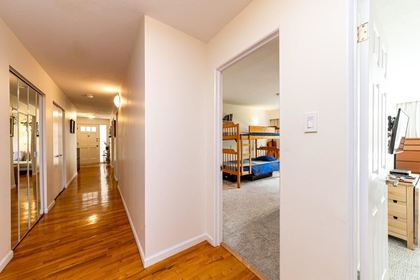 555-w-28th-street-upper-lonsdale-north-vancouver-02