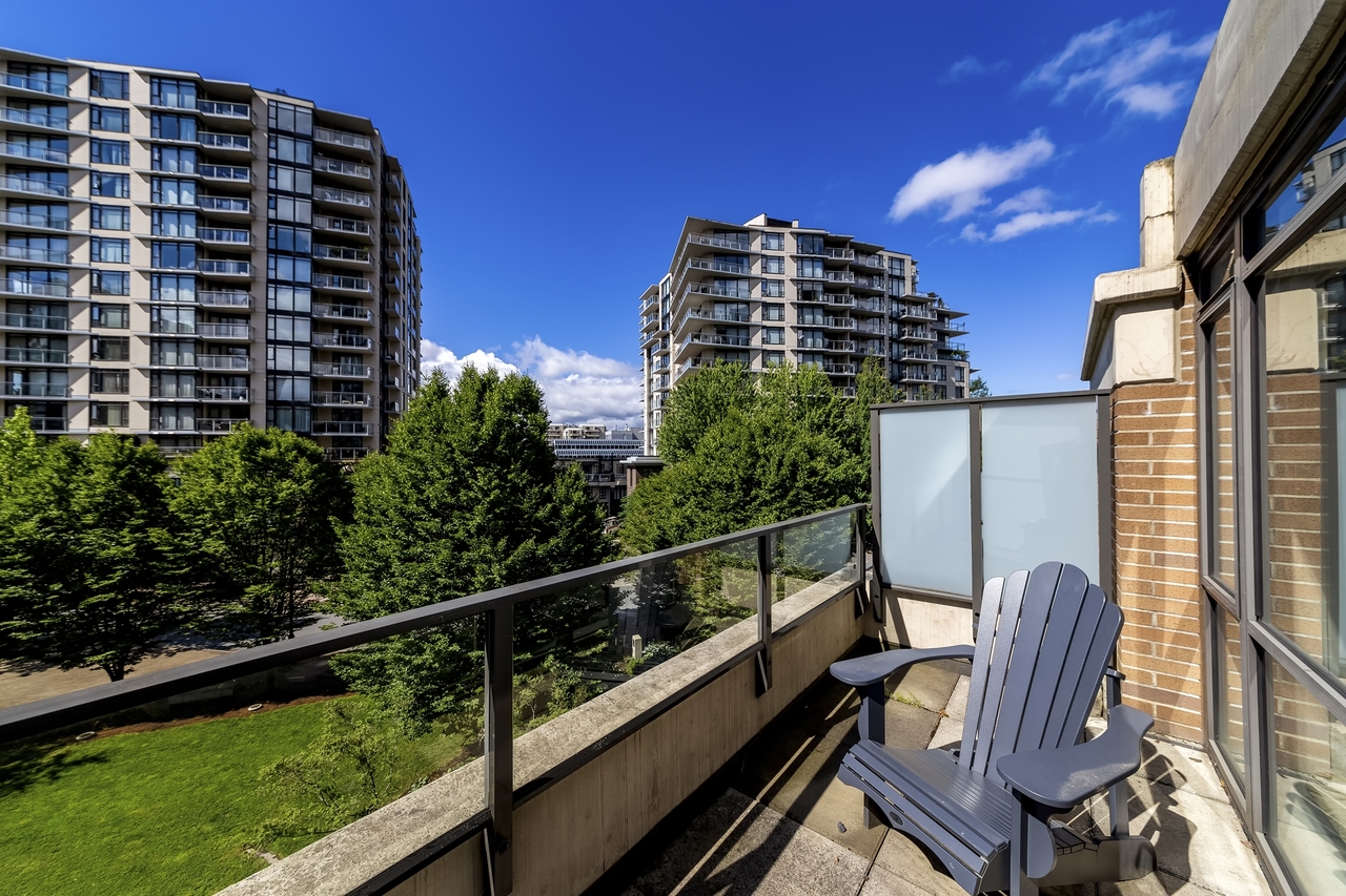 162w1-24 at 162 West 1st Street, Lower Lonsdale, North Vancouver 162w1-24 at 162 West 1st Street, Lower Lonsdale, North Vancouver