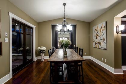 240holyrood-21