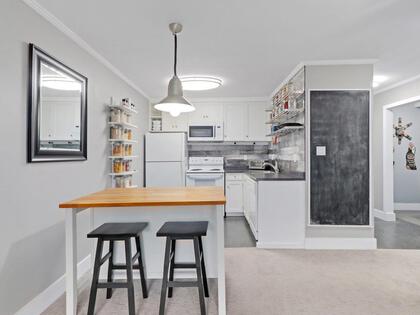 251-w-4th-street-lower-lonsdale-north-vancouver-03