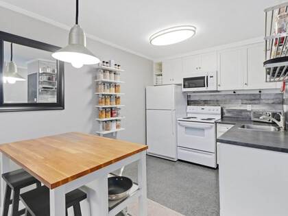 251-w-4th-street-lower-lonsdale-north-vancouver-04