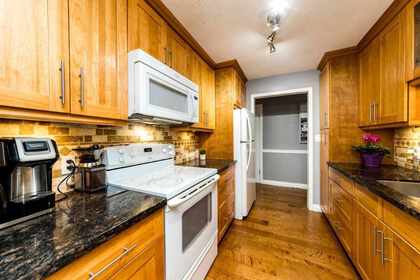 998-premier-street-lynnmour-north-vancouver-03