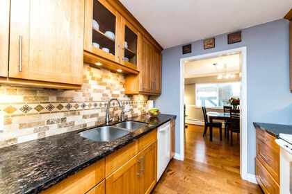 998-premier-street-lynnmour-north-vancouver-04