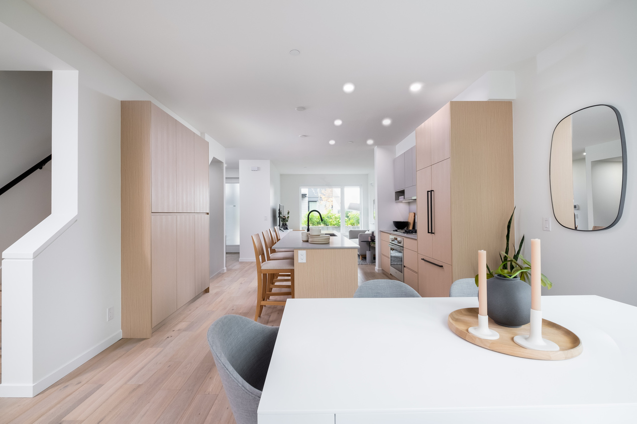 06-2 at 37 -  528 2nd Street, Queensbury, North Vancouver 06-2 at 37 -  528 2nd Street, Queensbury, North Vancouver