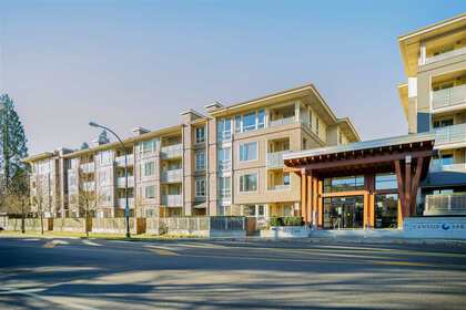2665-mountain-highway-lynn-valley-north-vancouver-01