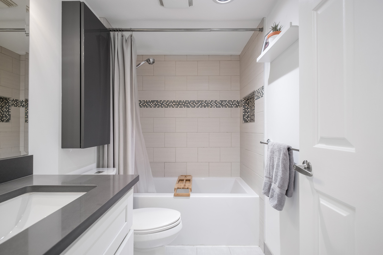 25 at 208 - 1823 E Georgia, Grandview Woodland, Vancouver East 25 at 208 - 1823 E Georgia, Grandview Woodland, Vancouver East
