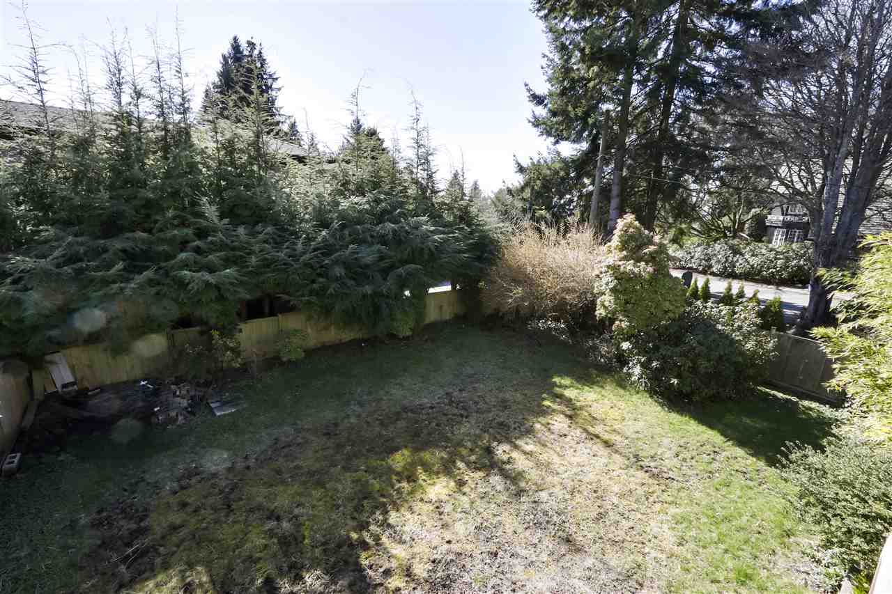 1840-mathers-avenue-ambleside-west-vancouver-17-1 at 1840 Mathers Avenue, Ambleside, West Vancouver 1840-mathers-avenue-ambleside-west-vancouver-17-1 at 1840 Mathers Avenue, Ambleside, West Vancouver