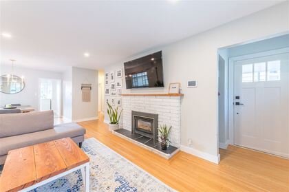 1345-dyck-road-lynn-valley-north-vancouver-04