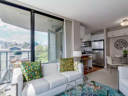 Living3 at 805 - 151 W 2nd Street, Lower Lonsdale, North Vancouver