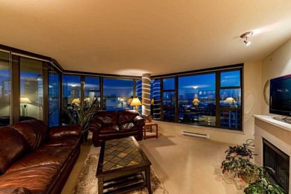 683-w-victoria-park-avenue-lower-lonsdale-north-vancouver-02