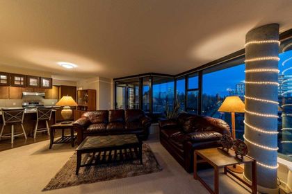 683-w-victoria-park-avenue-lower-lonsdale-north-vancouver-03