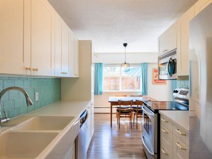 866-premier-street-lynnmour-north-vancouver-05