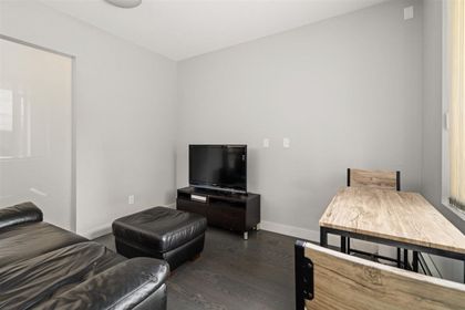 9025-highland-court-simon-fraser-univer-burnaby-north-07