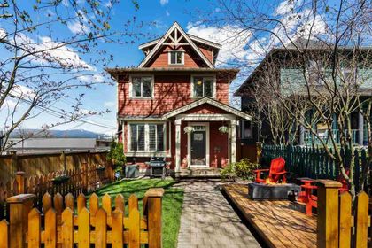 1723-napier-street-grandview-woodland-vancouver-east-01