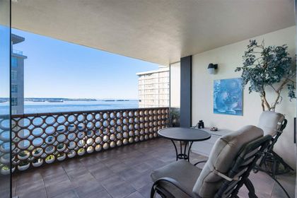 2135-argyle-avenue-dundarave-west-vancouver-01
