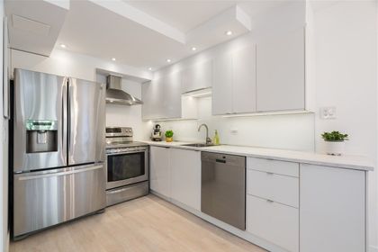360-e-2nd-street-lower-lonsdale-north-vancouver-04