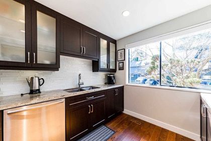 4001-mt-seymour-parkway-deep-cove-north-vancouver-03