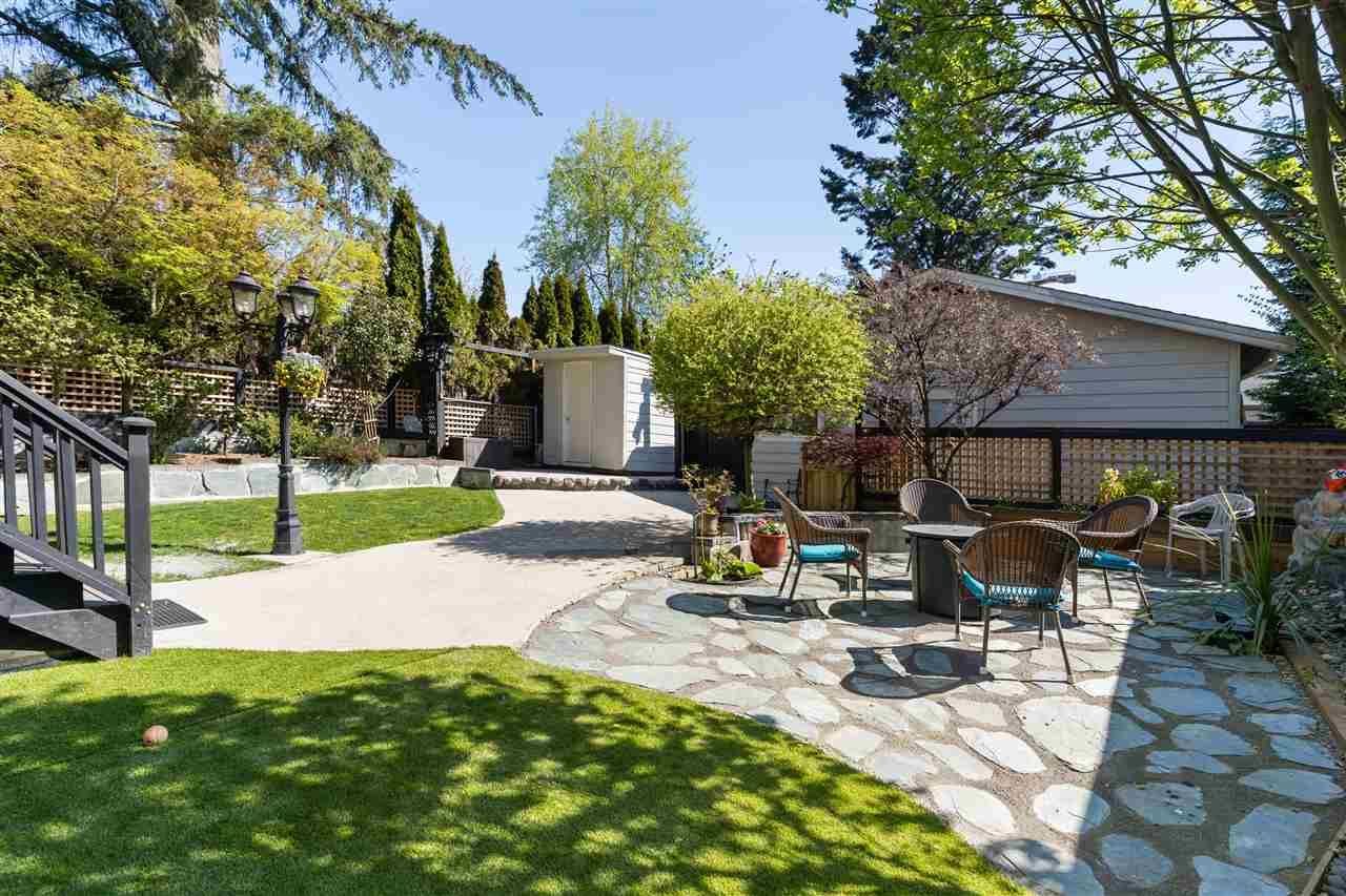 2556-chesterfield-avenue-upper-lonsdale-north-vancouver-22 at 2556 Chesterfield Avenue, Upper Lonsdale, North Vancouver 2556-chesterfield-avenue-upper-lonsdale-north-vancouver-22 at 2556 Chesterfield Avenue, Upper Lonsdale, North Vancouver