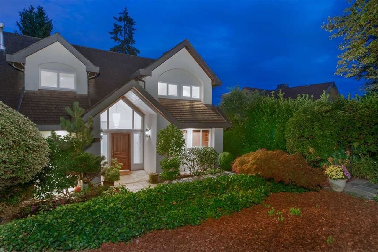2160-nelson-avenue-dundarave-west-vancouver-02 at 2160 Nelson Avenue, Dundarave, West Vancouver 2160-nelson-avenue-dundarave-west-vancouver-02 at 2160 Nelson Avenue, Dundarave, West Vancouver