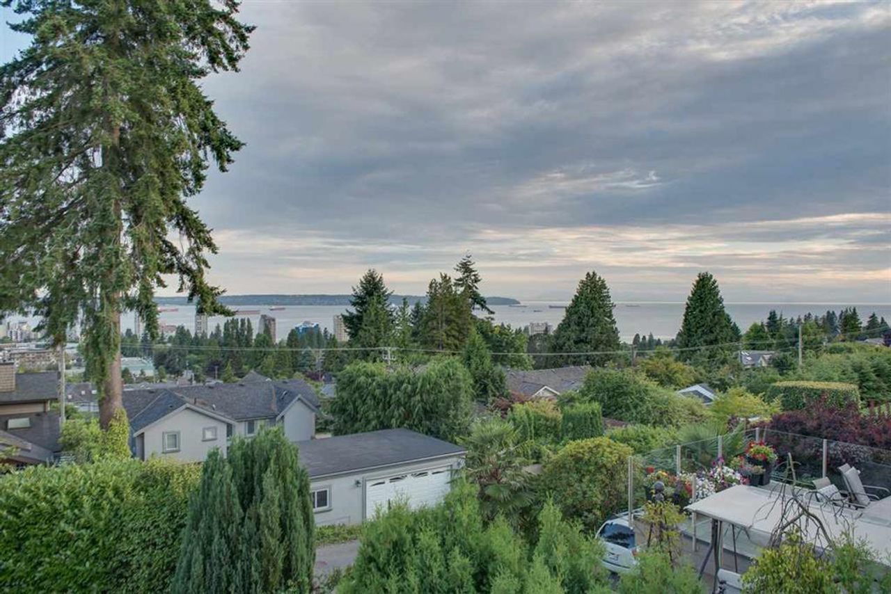2160-nelson-avenue-dundarave-west-vancouver-03 at 2160 Nelson Avenue, Dundarave, West Vancouver 2160-nelson-avenue-dundarave-west-vancouver-03 at 2160 Nelson Avenue, Dundarave, West Vancouver