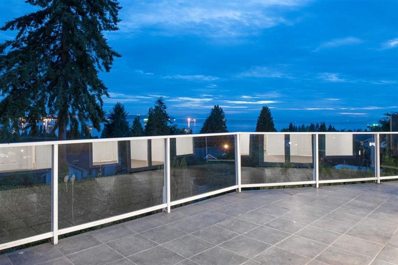 2160-nelson-avenue-dundarave-west-vancouver-07 at 2160 Nelson Avenue, Dundarave, West Vancouver 2160-nelson-avenue-dundarave-west-vancouver-07 at 2160 Nelson Avenue, Dundarave, West Vancouver