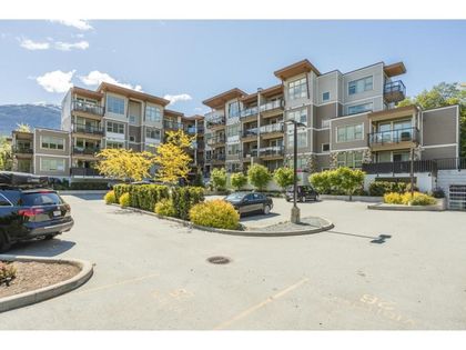 1150-bailey-street-downtown-sq-squamish-03