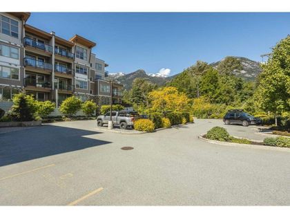 1150-bailey-street-downtown-sq-squamish-05