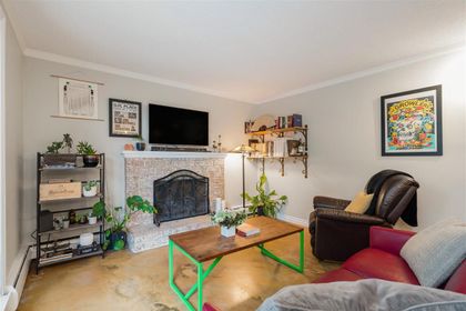 310-e-3rd-street-lower-lonsdale-north-vancouver-02