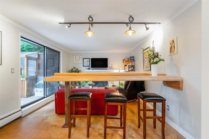 310-e-3rd-street-lower-lonsdale-north-vancouver-04