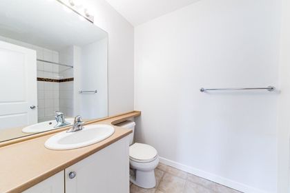 183-w-23rd-street-central-lonsdale-north-vancouver-05