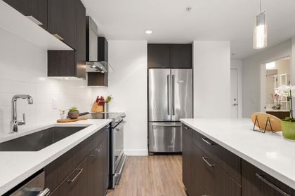 719-w-3rd-street-harbourside-north-vancouver-03
