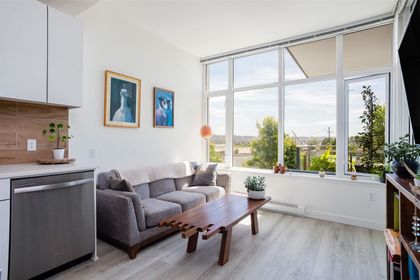 200-nelsons-crescent-sapperton-new-westminster-04