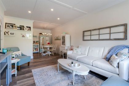 251-w-4th-street-lower-lonsdale-north-vancouver-01