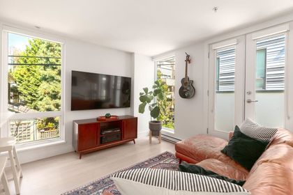 1411-e-1st-avenue-grandview-woodland-vancouver-east-05