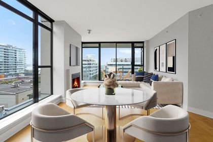 175-w-1st-street-lower-lonsdale-north-vancouver-02