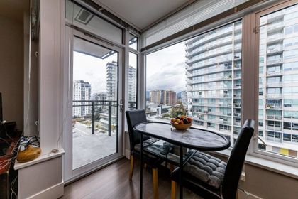 111-e-13th-street-central-lonsdale-north-vancouver-04