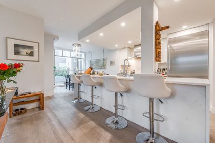 5700-larch-street-kerrisdale-vancouver-west-01