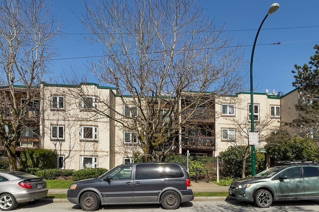 104 - 1429 E 4th Avenue, Grandview Woodland, Vancouver East 