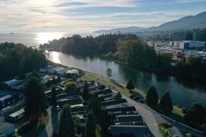 286-tyee-drive-park-royal-west-vancouver-01
