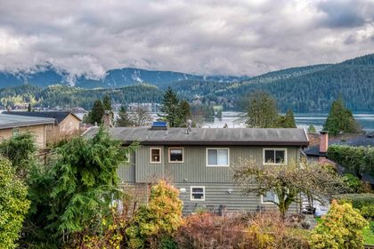 520-fairway-drive-dollarton-north-vancouver-02