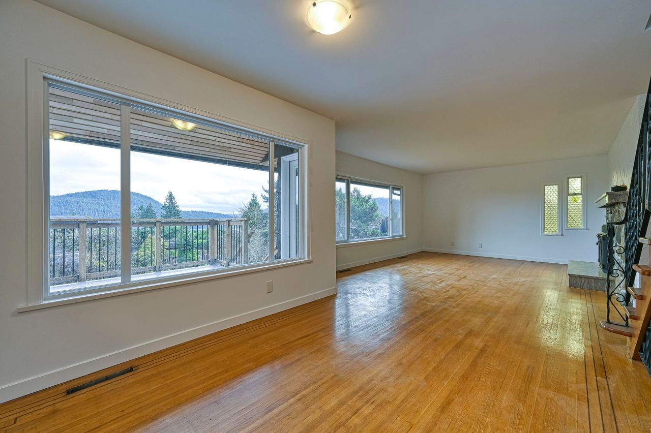 520-fairway-drive-dollarton-north-vancouver-11 at 520 Fairway Drive, Dollarton, North Vancouver 520-fairway-drive-dollarton-north-vancouver-11 at 520 Fairway Drive, Dollarton, North Vancouver