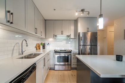 15850-26-avenue-grandview-surrey-south-surrey-white-rock-05